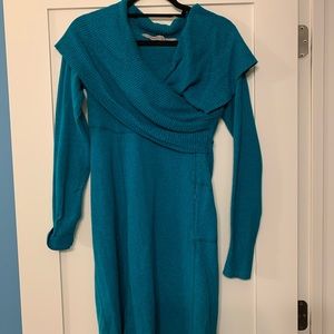Athleta turquoise dress with pockets